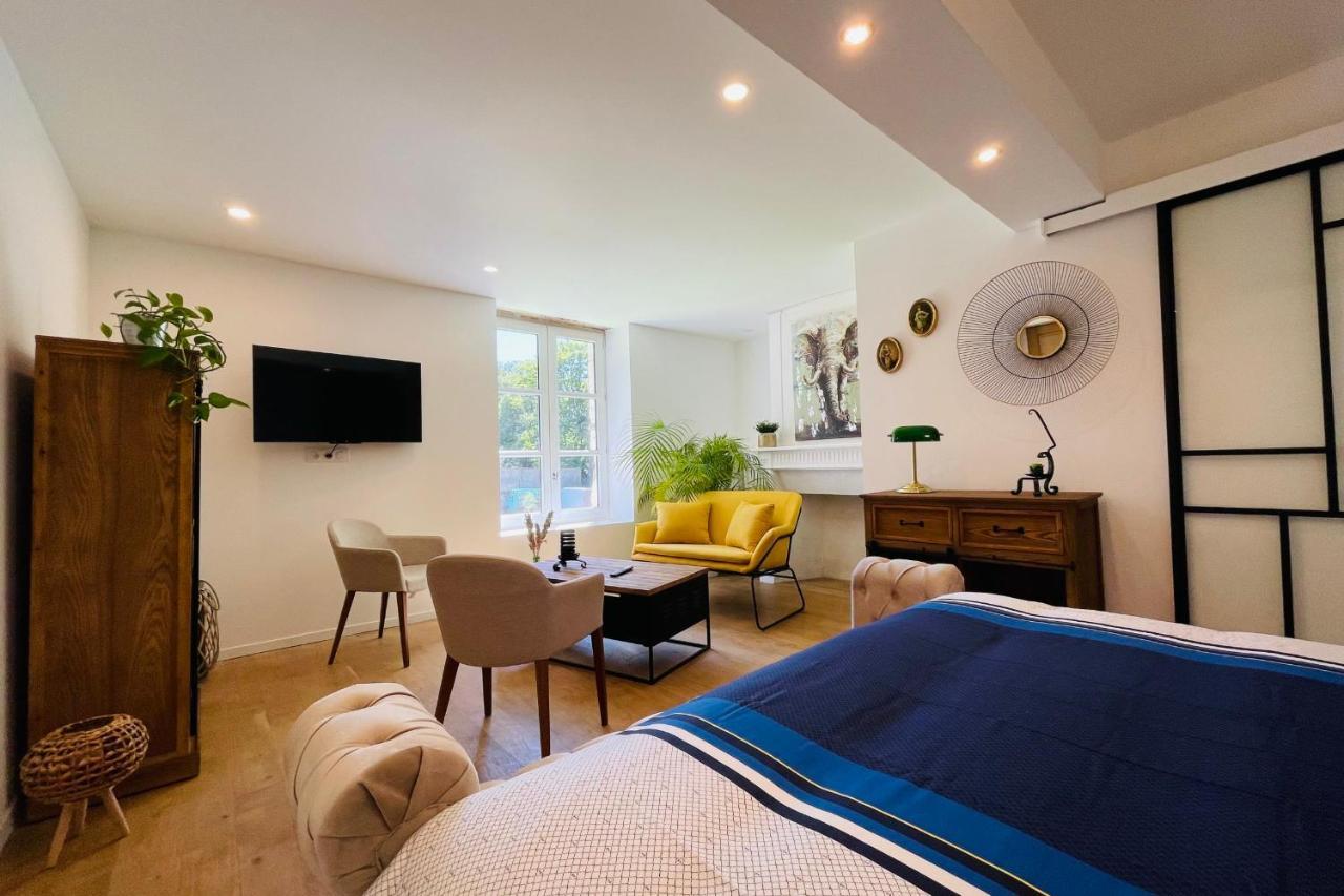 The Balzacienne Room In A Charming Mansion At The Gates Of Tours Saint-Avertin Exterior foto
